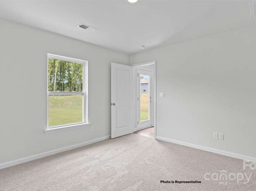 1411 5th Street Drive, Hickory, NC 28601.  MLS# CAR4214054, YatesRealty ID 15565. 