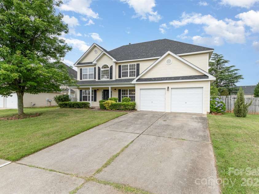 170 Glenn Allen Road, Mooresville, NC 28115.  MLS# CAR4259372, YatesRealty ID 15566. 