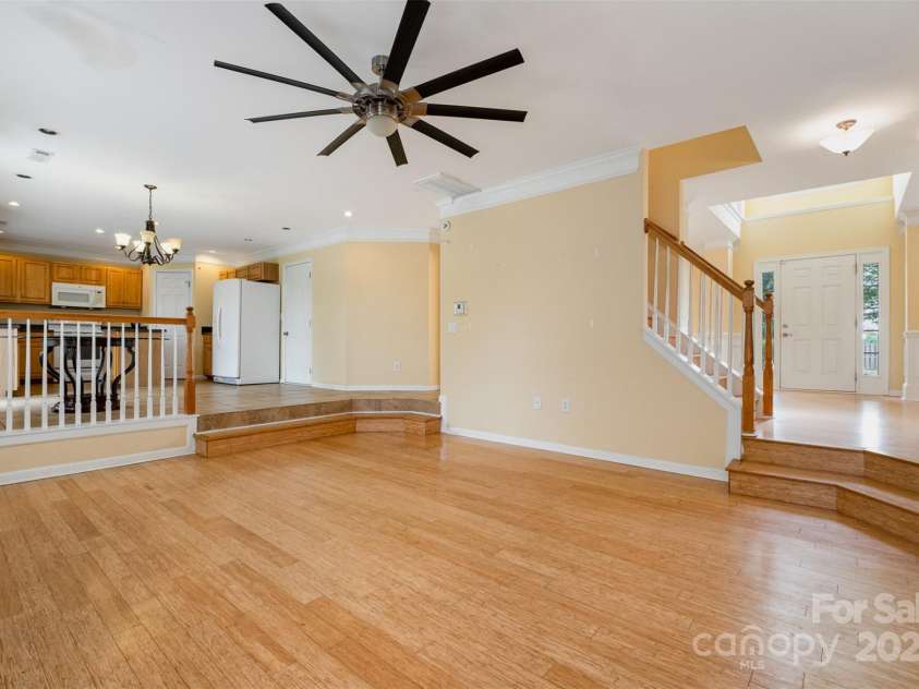 170 Glenn Allen Road, Mooresville, NC 28115.  MLS# CAR4259372, YatesRealty ID 15566. 