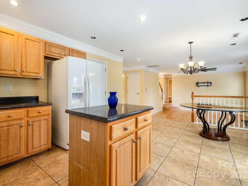 170 Glenn Allen Road, Mooresville, NC 28115.  MLS# CAR4259372, YatesRealty ID 15566. 