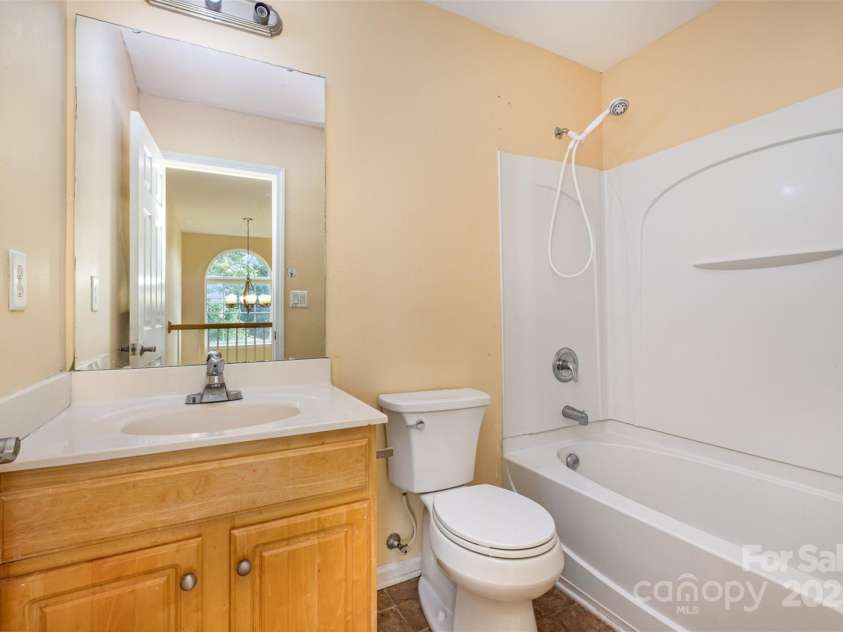 170 Glenn Allen Road, Mooresville, NC 28115.  MLS# CAR4259372, YatesRealty ID 15566. 