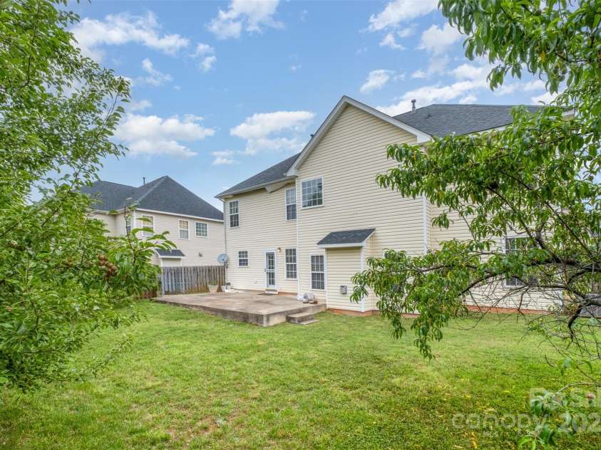 170 Glenn Allen Road, Mooresville, NC 28115.  MLS# CAR4259372, YatesRealty ID 15566. 