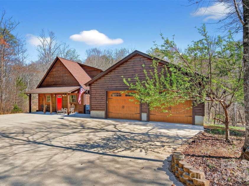 437 Cinnamon Ridge Road, Rutherfordton, NC 28139.  MLS# CAR4359643, YatesRealty ID 15566. 