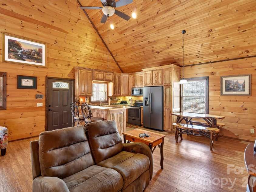 437 Cinnamon Ridge Road, Rutherfordton, NC 28139.  MLS# CAR4359643, YatesRealty ID 15566. 