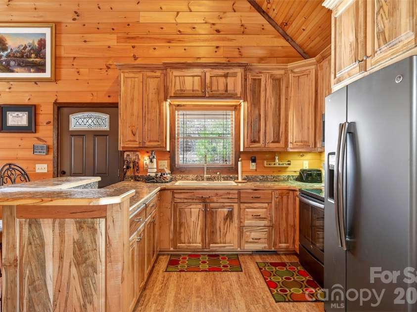 437 Cinnamon Ridge Road, Rutherfordton, NC 28139.  MLS# CAR4359643, YatesRealty ID 15566. 