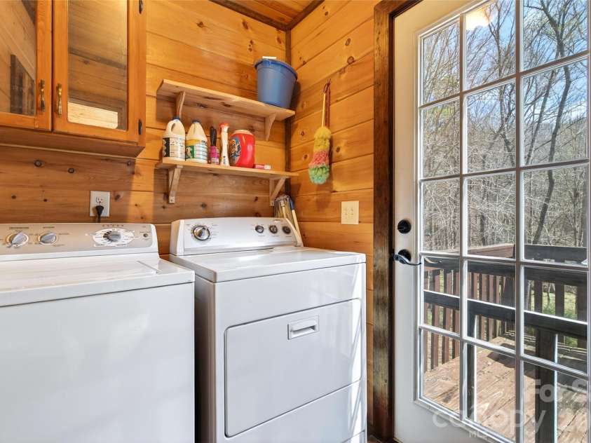 437 Cinnamon Ridge Road, Rutherfordton, NC 28139.  MLS# CAR4359643, YatesRealty ID 15566. 