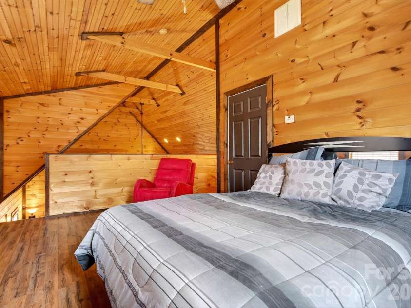 437 Cinnamon Ridge Road, Rutherfordton, NC 28139.  MLS# CAR4359643, YatesRealty ID 15566. 