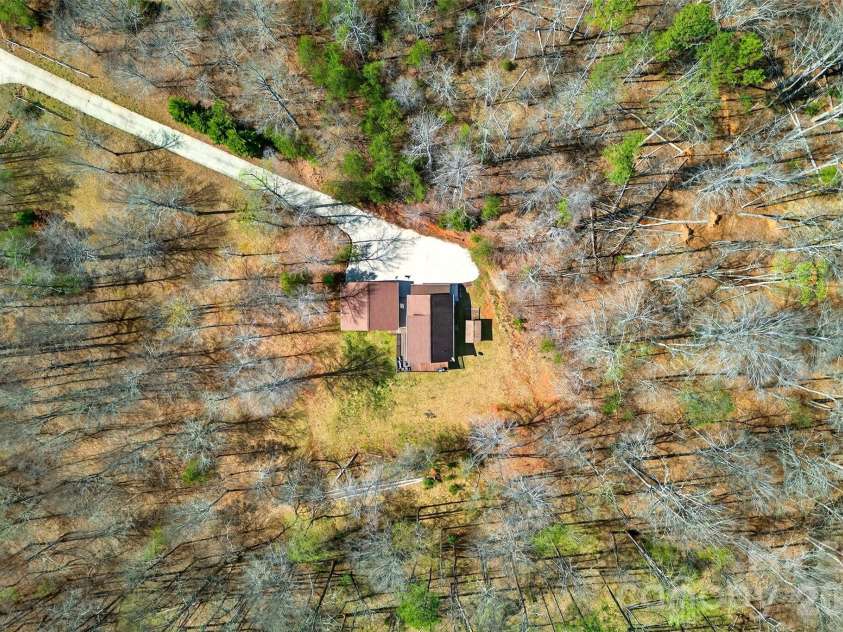 437 Cinnamon Ridge Road, Rutherfordton, NC 28139.  MLS# CAR4359643, YatesRealty ID 15566. 