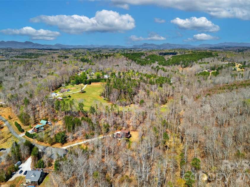 437 Cinnamon Ridge Road, Rutherfordton, NC 28139.  MLS# CAR4359643, YatesRealty ID 15566. 