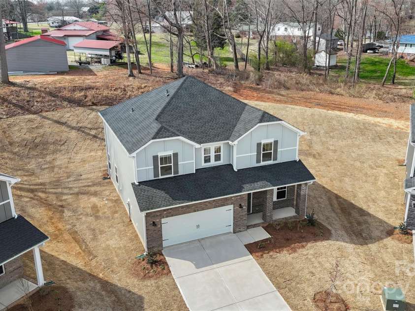 117 Obadiah Court, Troutman, NC 28115.  MLS# CAR4234552, YatesRealty ID 15568. 