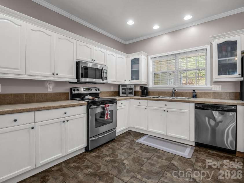 426 River Road, Rutherfordton, NC 28139.  MLS# CAR4368620, YatesRealty ID 15568. 