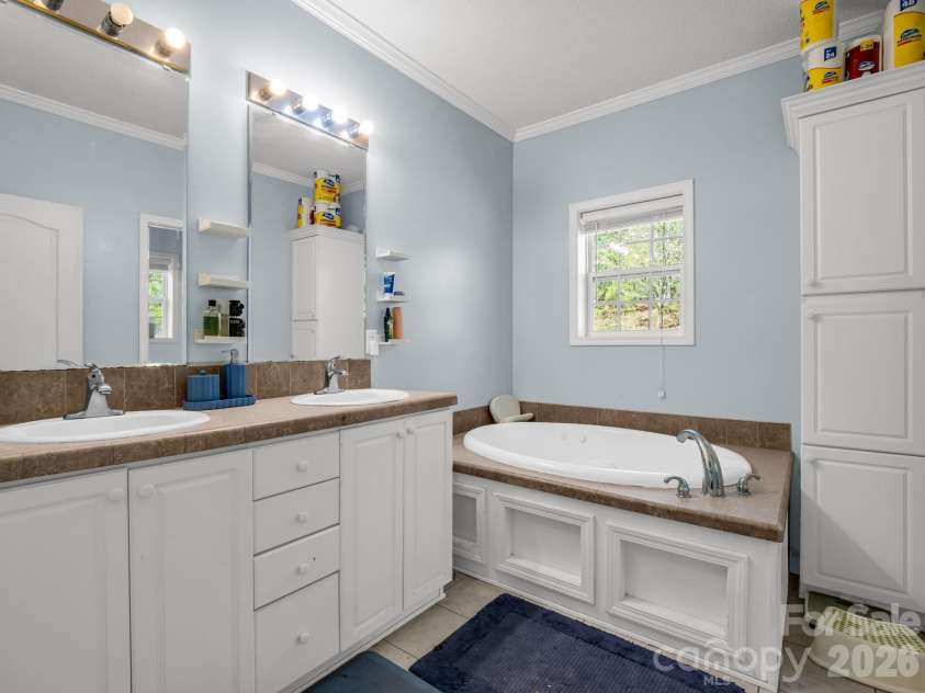 426 River Road, Rutherfordton, NC 28139.  MLS# CAR4368620, YatesRealty ID 15568. 
