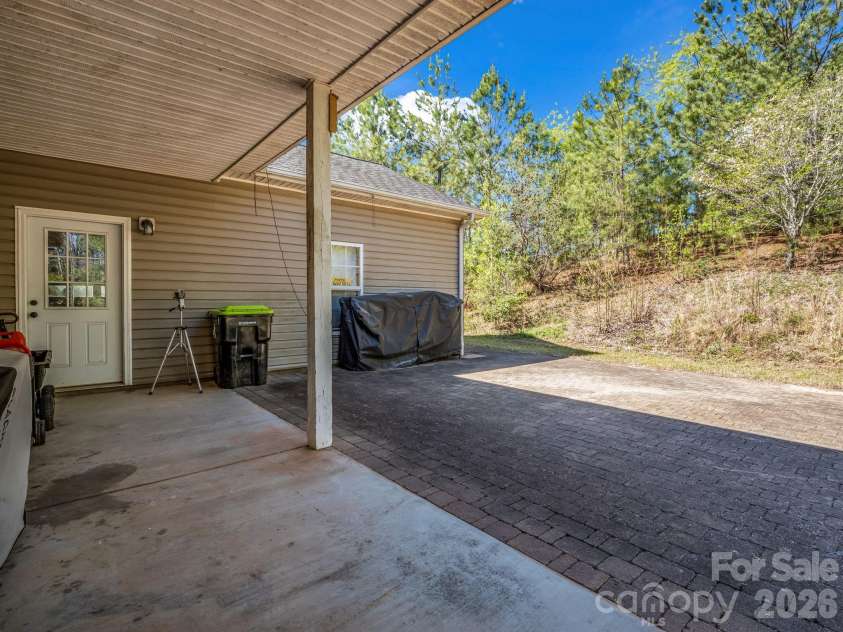 426 River Road, Rutherfordton, NC 28139.  MLS# CAR4368620, YatesRealty ID 15568. 