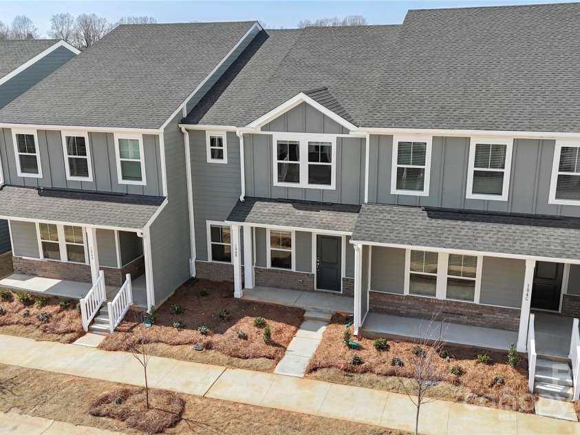 104 Ciara Place, Mooresville, NC 28117.  MLS# CAR4234546, YatesRealty ID 15569. 