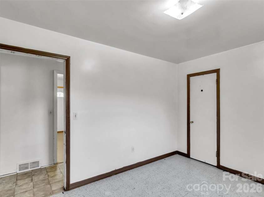 61 Indian Trail Loop, Waynesville, NC 28786.  MLS# CAR4368770, YatesRealty ID 15569. Bedroom 2