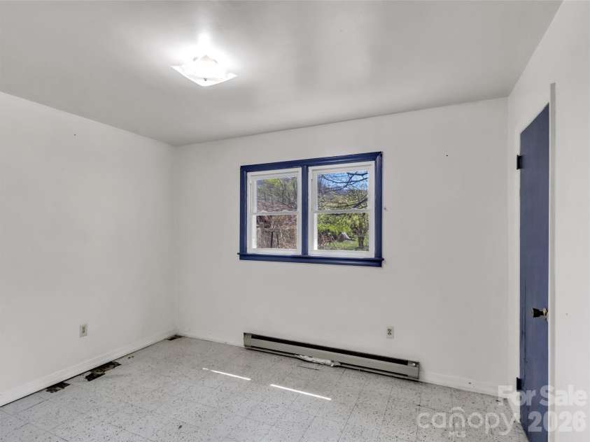 61 Indian Trail Loop, Waynesville, NC 28786.  MLS# CAR4368770, YatesRealty ID 15569. Bedroom 3