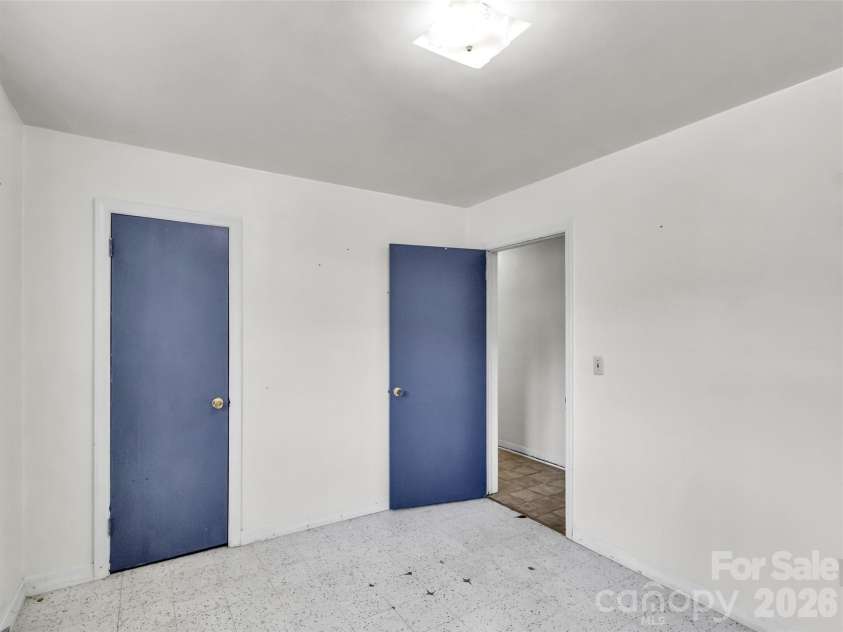 61 Indian Trail Loop, Waynesville, NC 28786.  MLS# CAR4368770, YatesRealty ID 15569. Bedroom 3