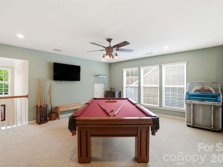 10469 Scotland Avenue, Fort Mill, SC 29707.  MLS# CAR4369452, YatesRealty ID 15570. Large Loft Space
