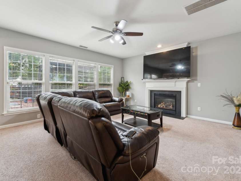 8709 Barrelli Court, Charlotte, NC 28277.  MLS# CAR4252155, YatesRealty ID 15571. 