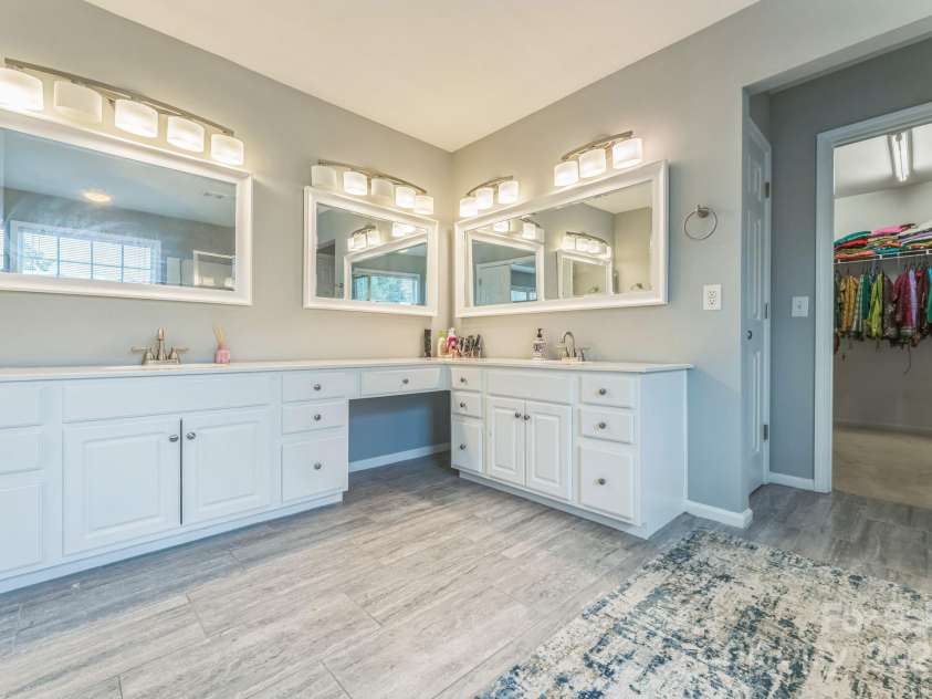 8709 Barrelli Court, Charlotte, NC 28277.  MLS# CAR4252155, YatesRealty ID 15571. 