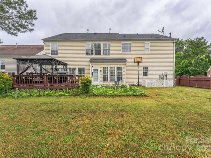 8709 Barrelli Court, Charlotte, NC 28277.  MLS# CAR4252155, YatesRealty ID 15571. 