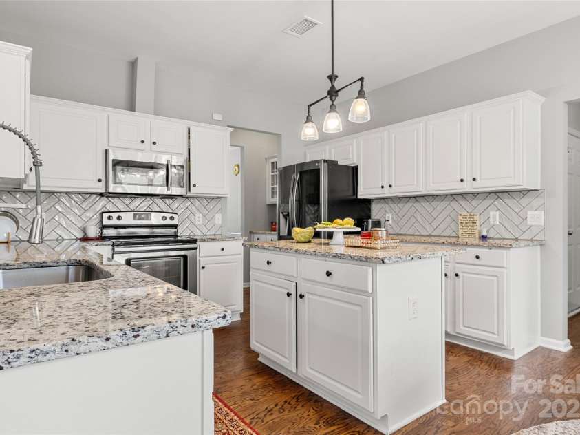 8709 Barrelli Court, Charlotte, NC 28277.  MLS# CAR4299344, YatesRealty ID 15571. 