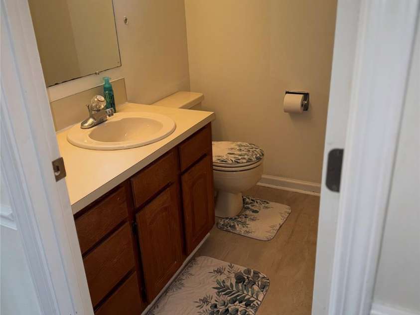 5138 Foley Drive, Hickory, NC 28601.  MLS# CAR4217198, YatesRealty ID 15572. 