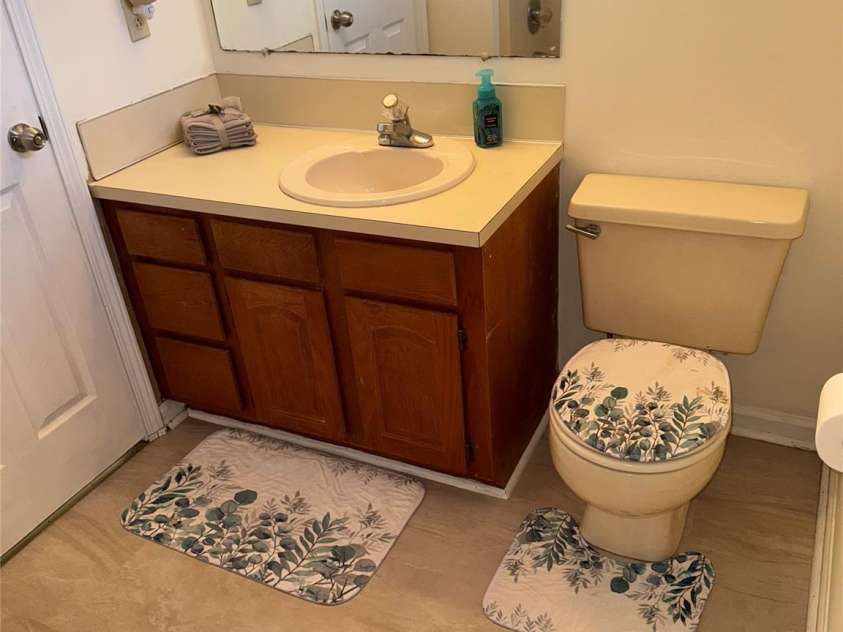 5138 Foley Drive, Hickory, NC 28601.  MLS# CAR4217198, YatesRealty ID 15572. 