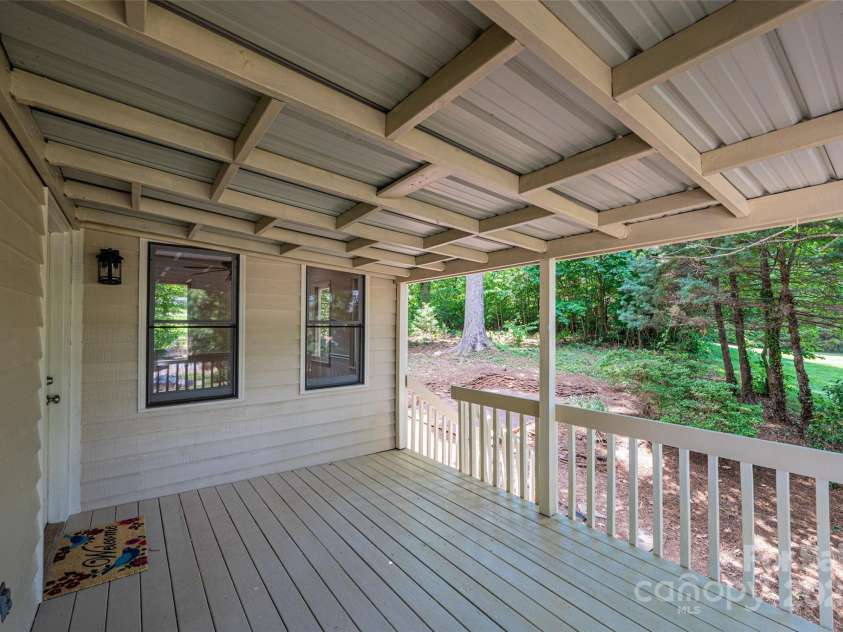 5138 Foley Drive, Hickory, NC 28601.  MLS# CAR4217198, YatesRealty ID 15572. Covered Back Porch.
