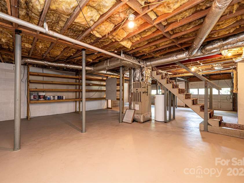 5138 Foley Drive, Hickory, NC 28601.  MLS# CAR4217198, YatesRealty ID 15572. Unfinished Basement.