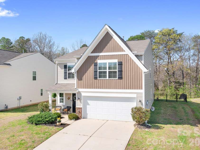 210 Silver Oak Circle, Rockwell, NC 28138.  MLS# CAR4358487, YatesRealty ID 15573. 