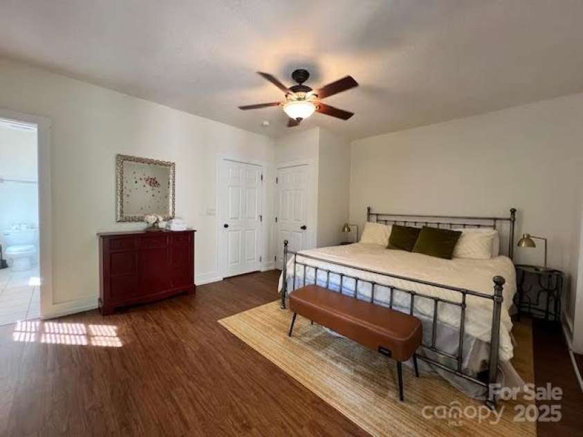 115 Breakaway Trail, Mars Hill, NC 28754.  MLS# CAR4257257, YatesRealty ID 15574. LL / BSMT MASTER BEDROOM W/OWNER'S CLOSET