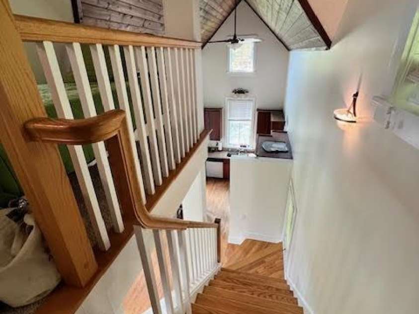 115 Breakaway Trail, Mars Hill, NC 28754.  MLS# CAR4257257, YatesRealty ID 15574. LOFT STAIRS TO MAIN FLOOR
