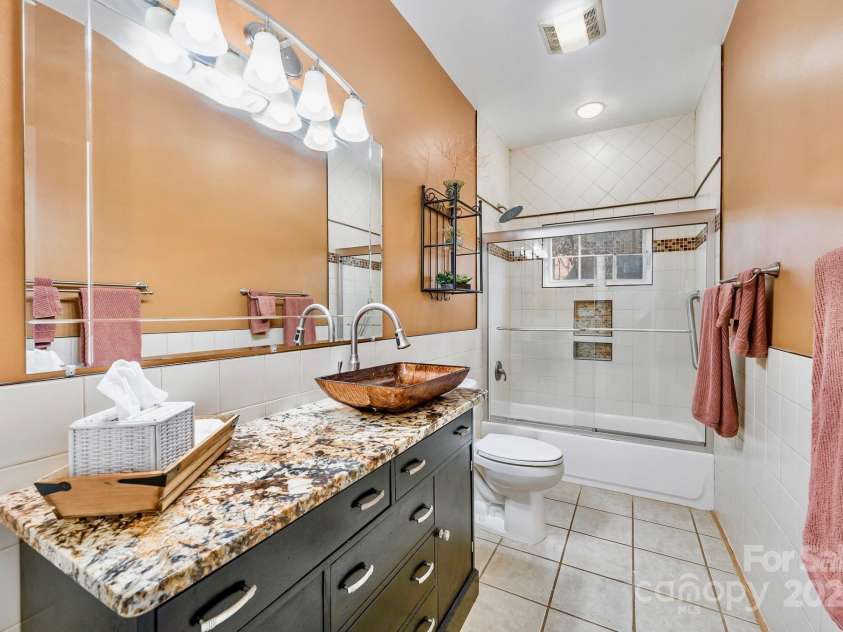 8384 Blades Trail, Denver, NC 28037.  MLS# CAR4221160, YatesRealty ID 15575. 