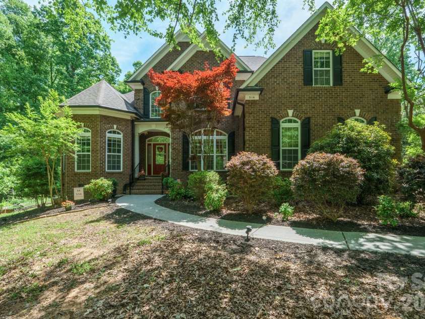 516 Shady Oaks Drive, Stanley, NC 28164.  MLS# CAR4371779, YatesRealty ID 15576. 