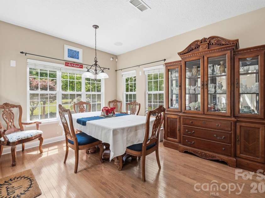 516 Shady Oaks Drive, Stanley, NC 28164.  MLS# CAR4371779, YatesRealty ID 15576. 
