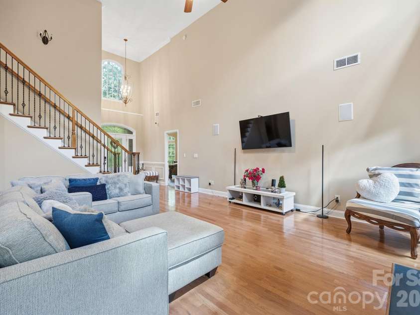 516 Shady Oaks Drive, Stanley, NC 28164.  MLS# CAR4371779, YatesRealty ID 15576. 