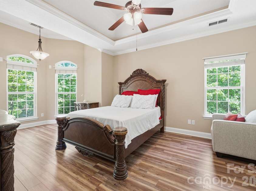 516 Shady Oaks Drive, Stanley, NC 28164.  MLS# CAR4371779, YatesRealty ID 15576. 