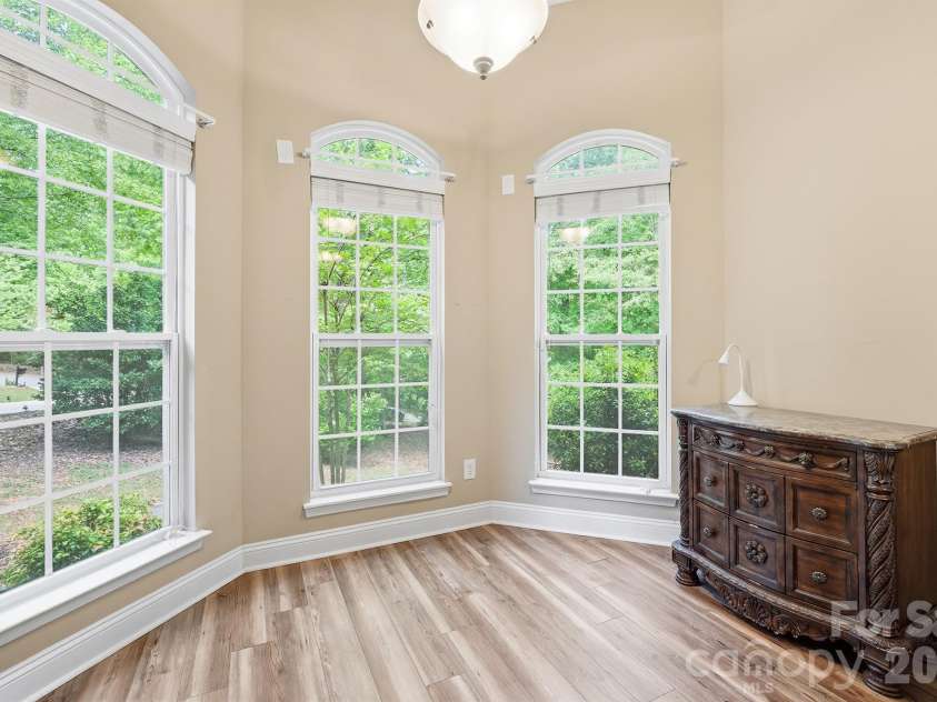 516 Shady Oaks Drive, Stanley, NC 28164.  MLS# CAR4371779, YatesRealty ID 15576. 