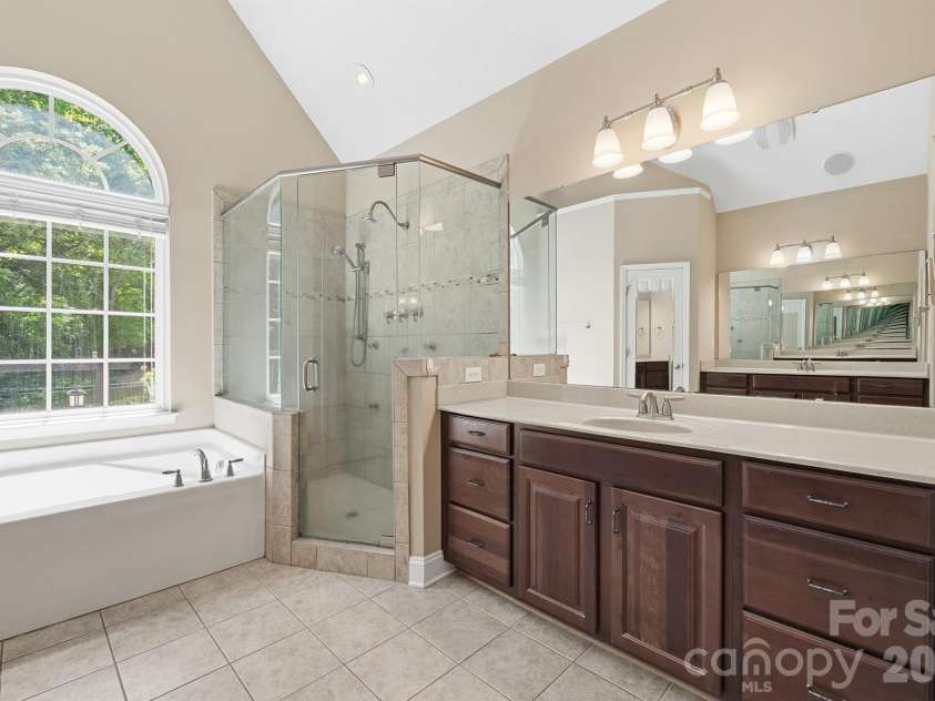 516 Shady Oaks Drive, Stanley, NC 28164.  MLS# CAR4371779, YatesRealty ID 15576. 