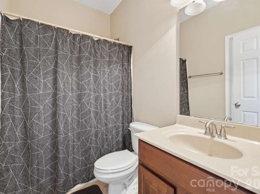 516 Shady Oaks Drive, Stanley, NC 28164.  MLS# CAR4371779, YatesRealty ID 15576. 