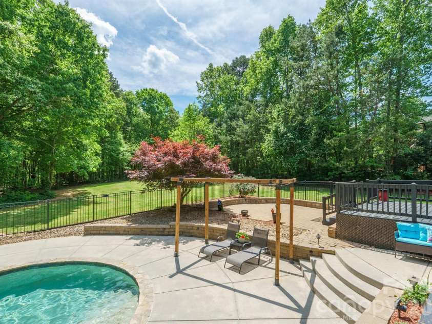 516 Shady Oaks Drive, Stanley, NC 28164.  MLS# CAR4371779, YatesRealty ID 15576. 
