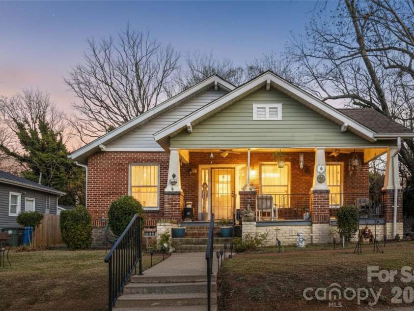 224 Steele Street, Salisbury, NC 28144.  MLS# CAR4327512, YatesRealty ID 15577. 