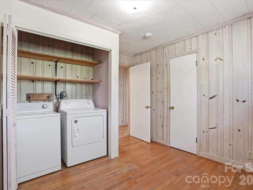 160 Denton Street, Columbus, NC 28722.  MLS# CAR4367933, YatesRealty ID 15579. 