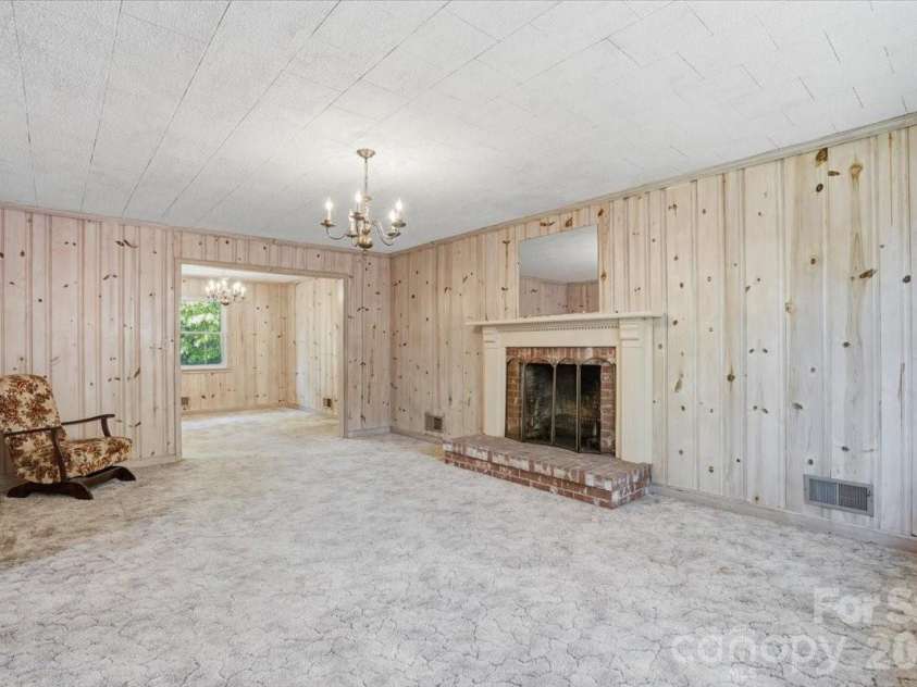 160 Denton Street, Columbus, NC 28722.  MLS# CAR4367933, YatesRealty ID 15579. 