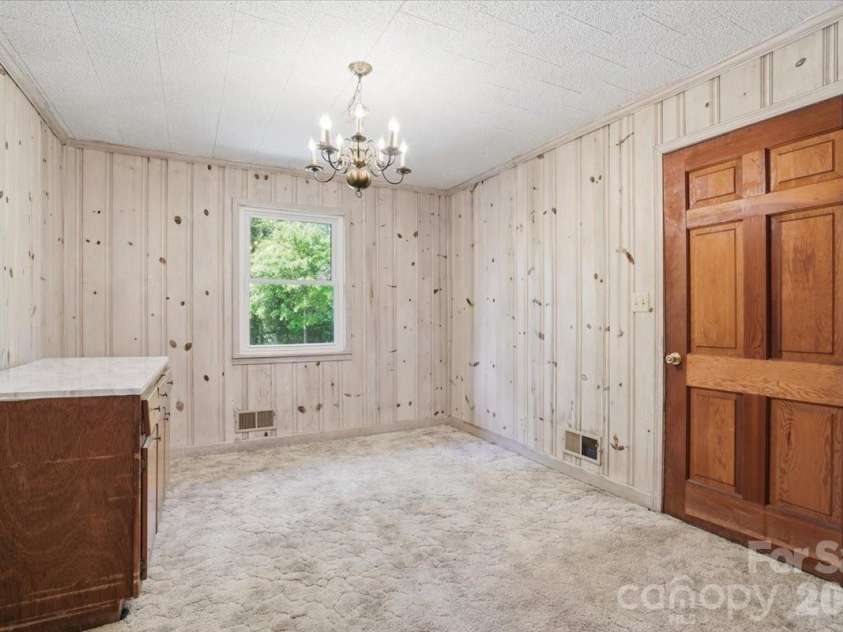 160 Denton Street, Columbus, NC 28722.  MLS# CAR4367933, YatesRealty ID 15579. 