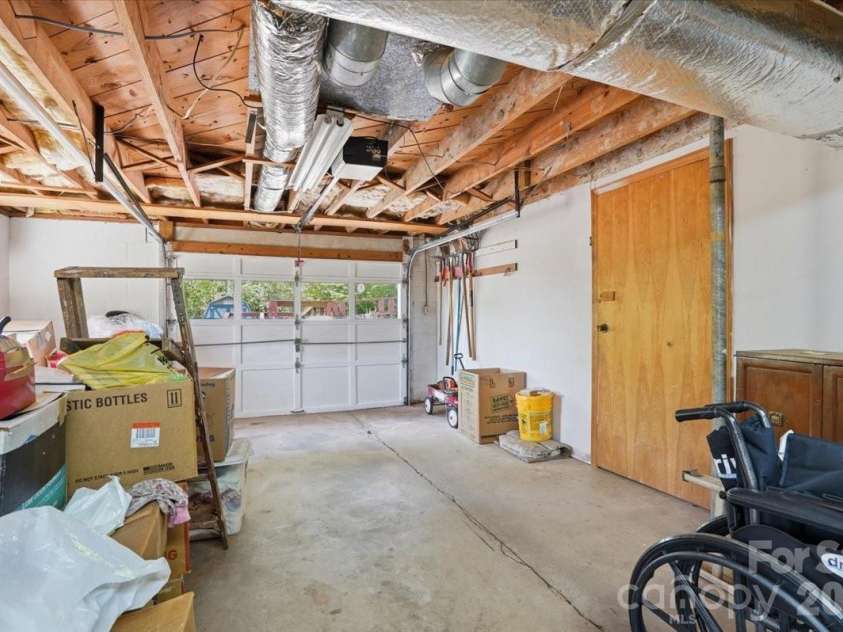 160 Denton Street, Columbus, NC 28722.  MLS# CAR4367933, YatesRealty ID 15579. 