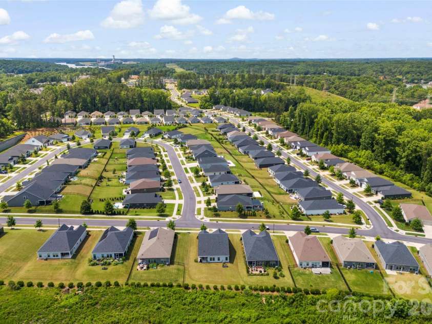 5727 Lavaux Court, Charlotte, NC 28214.  MLS# CAR4338044, YatesRealty ID 1558. 