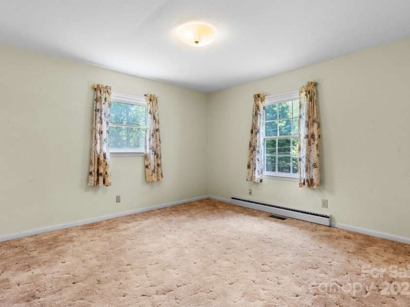713 Crozet Street, Valdese, NC 28690.  MLS# CAR4258235, YatesRealty ID 15582. 
