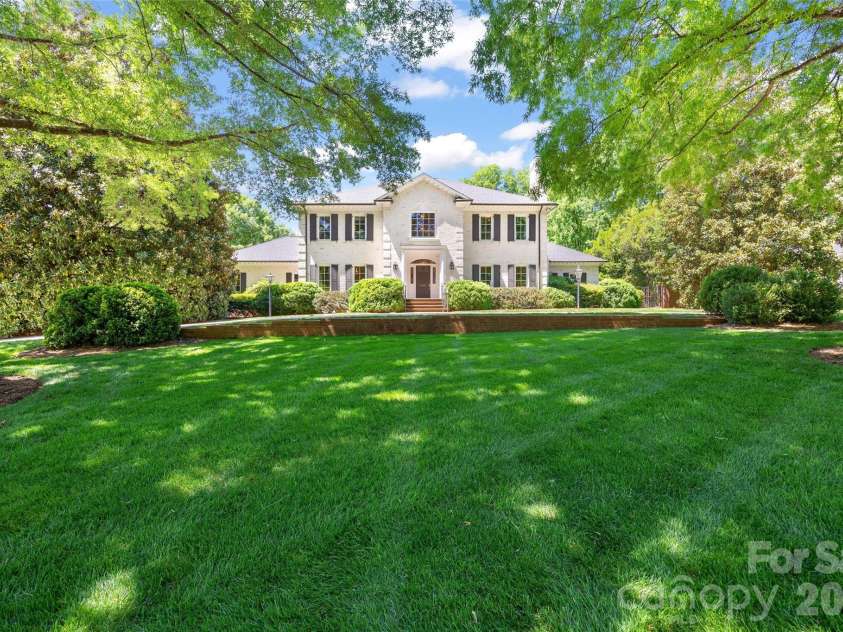 2514 Beretania Circle, Charlotte, NC 28211.  MLS# CAR4373234, YatesRealty ID 15583. 